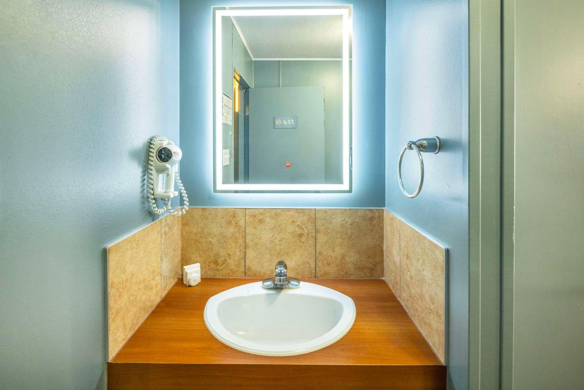 Clarion Pointe La Malbaie Hotel Ngoại thất bức ảnh