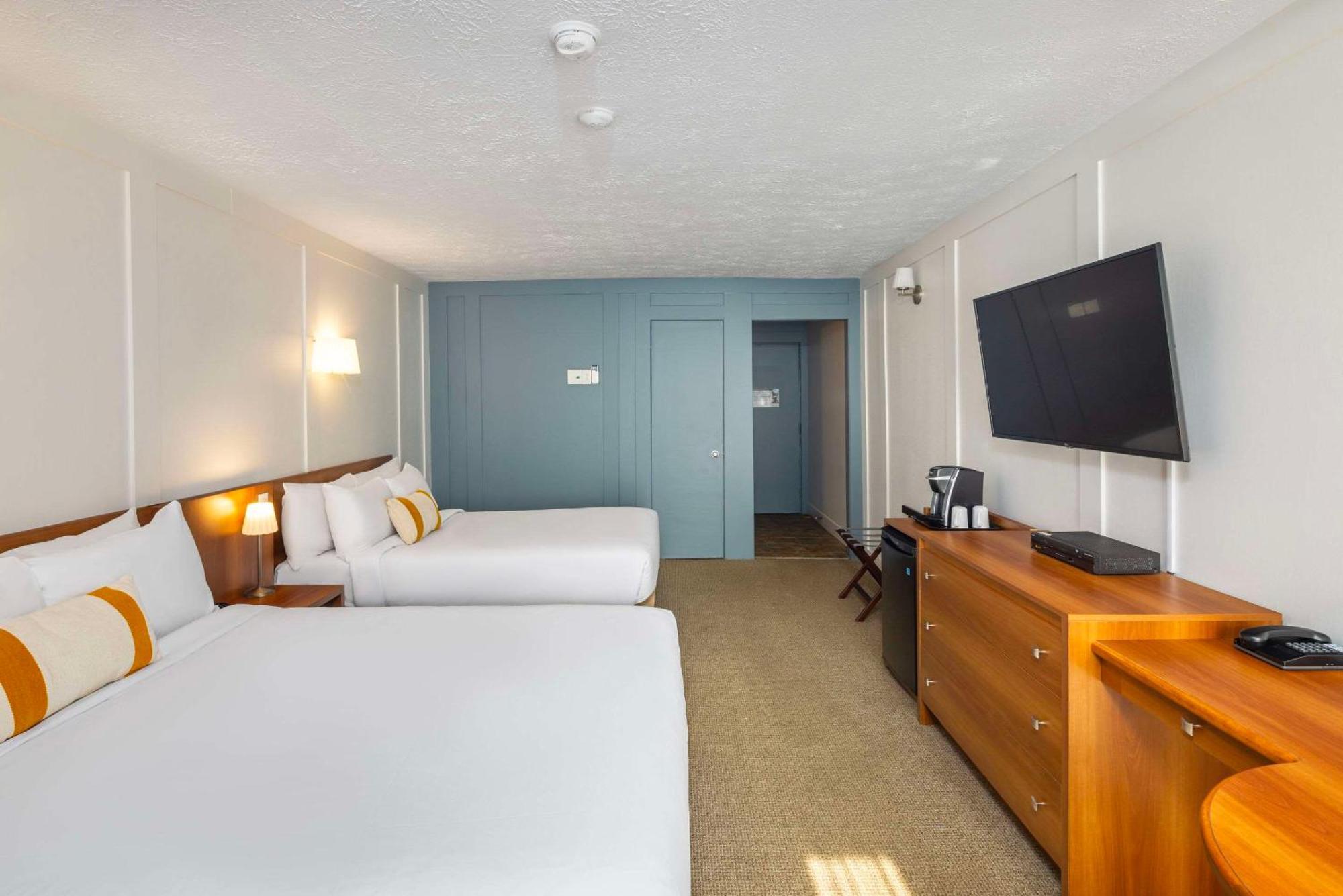 Clarion Pointe La Malbaie Hotel Ngoại thất bức ảnh