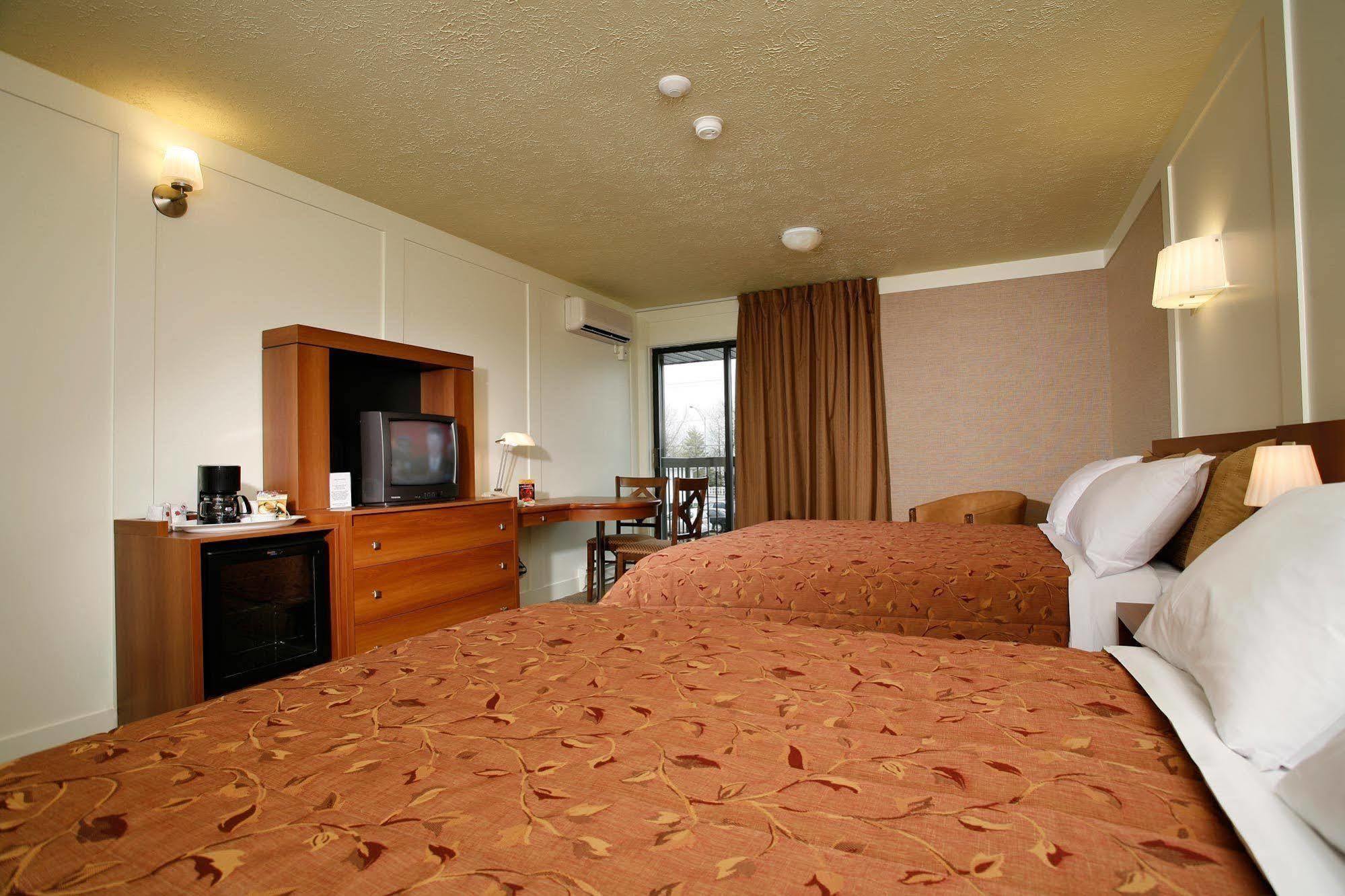 Clarion Pointe La Malbaie Hotel Ngoại thất bức ảnh